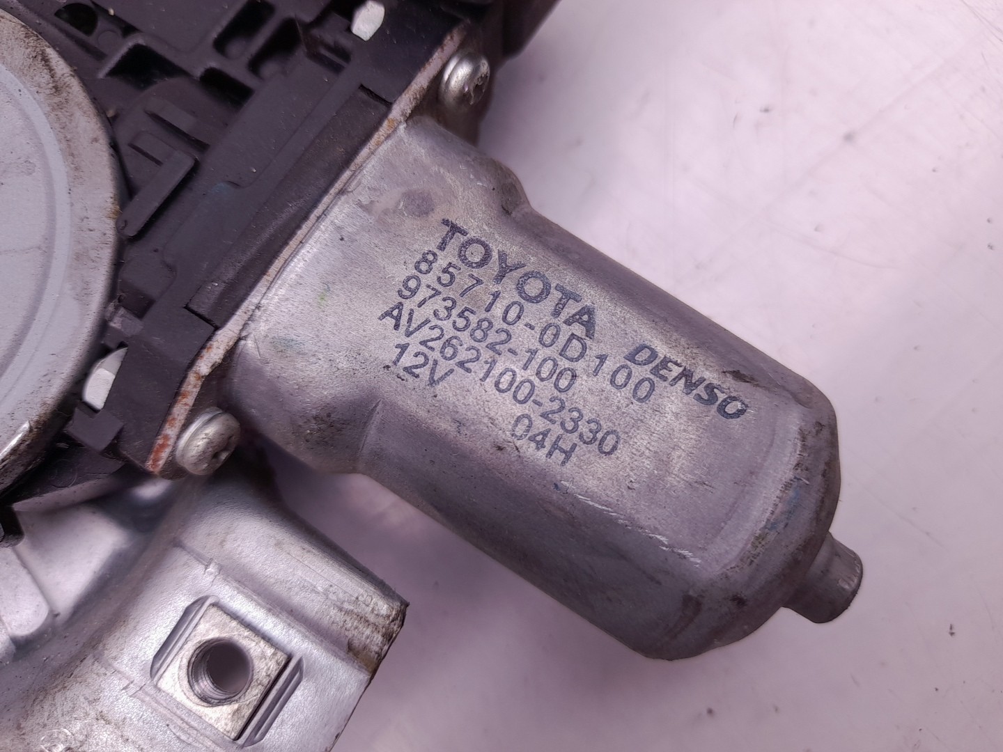 Right front window regulator TOYOTA Yaris (_P9_) Imagem-1