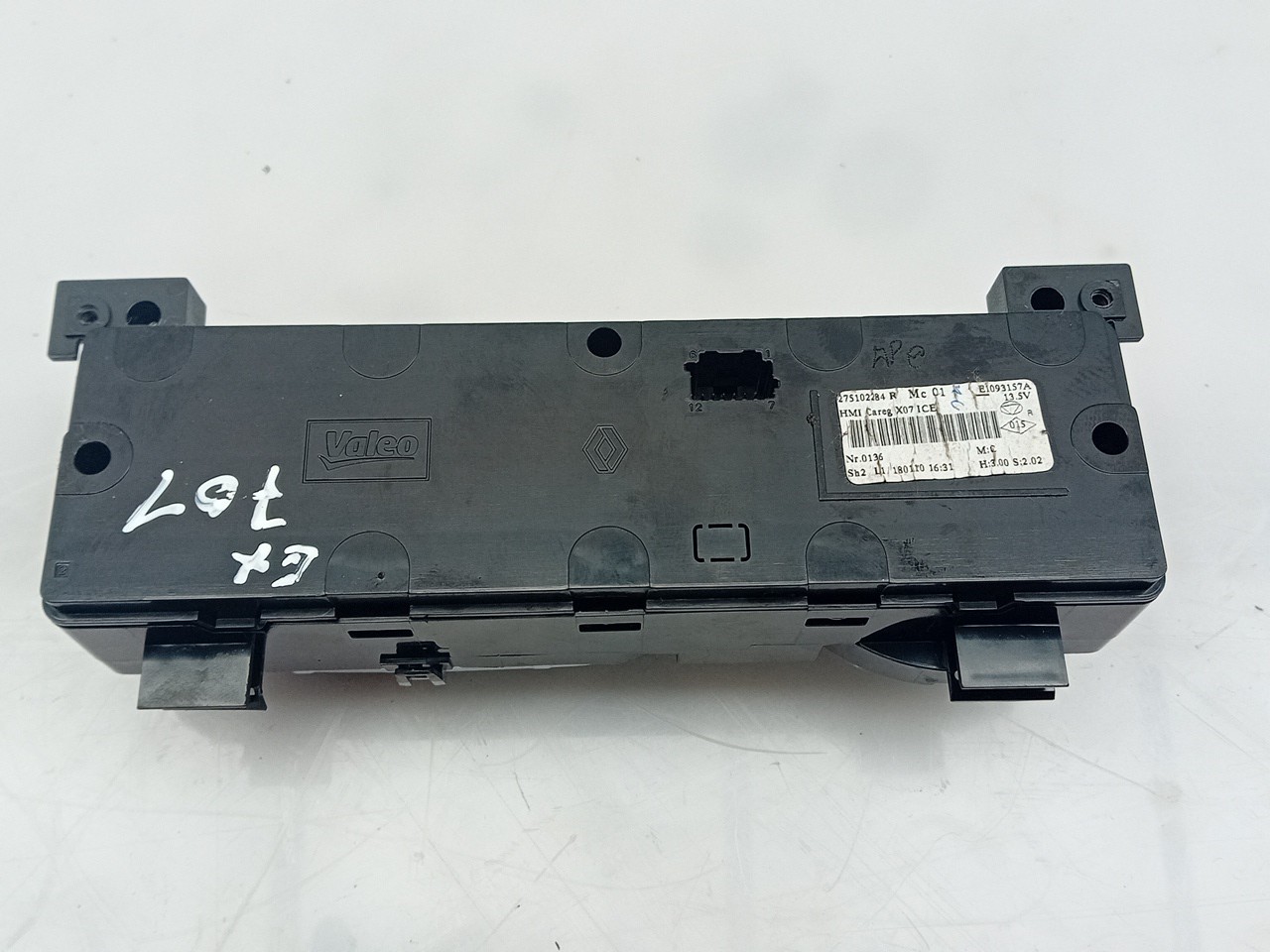 AC switch RENAULT Twingo III (BCM_) Imagem-1