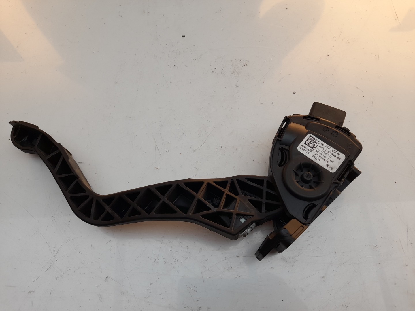 Accelerator Pedal PEUGEOT 308 CC Imagem-1
