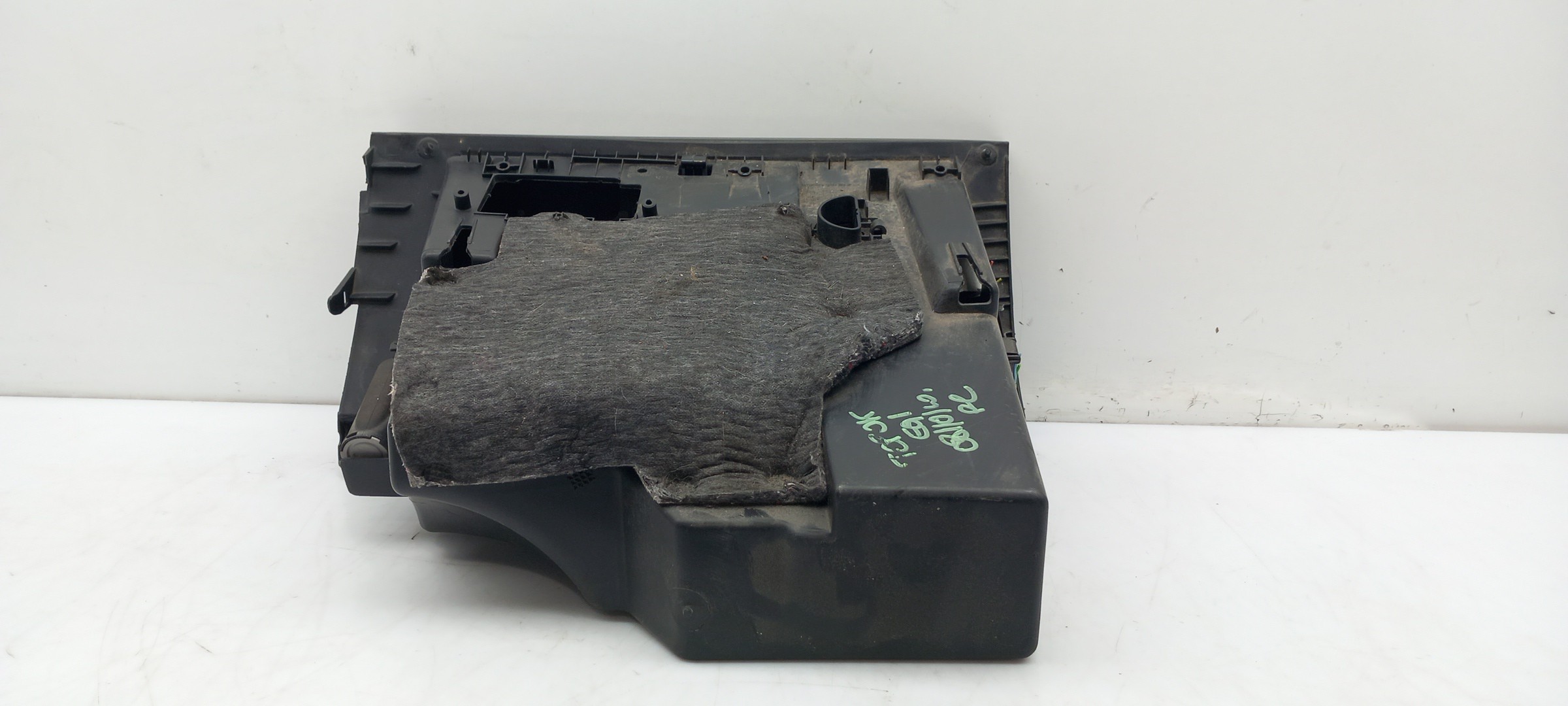 Glove Box / Compartment PEUGEOT 308 CC Imagem-2