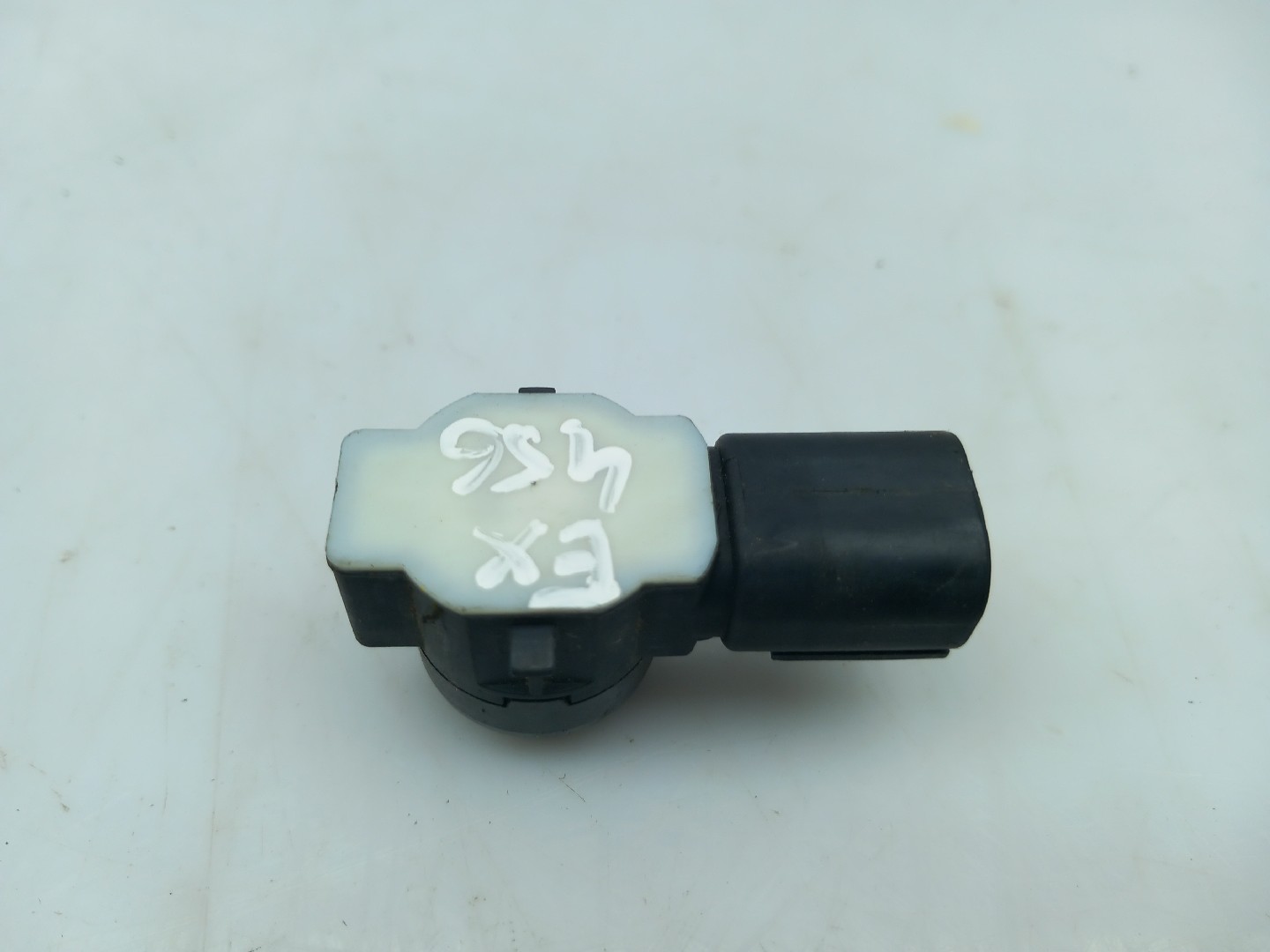 Sensor de aparcamiento Trasero PEUGEOT 3008 II (M_) Imagem-1
