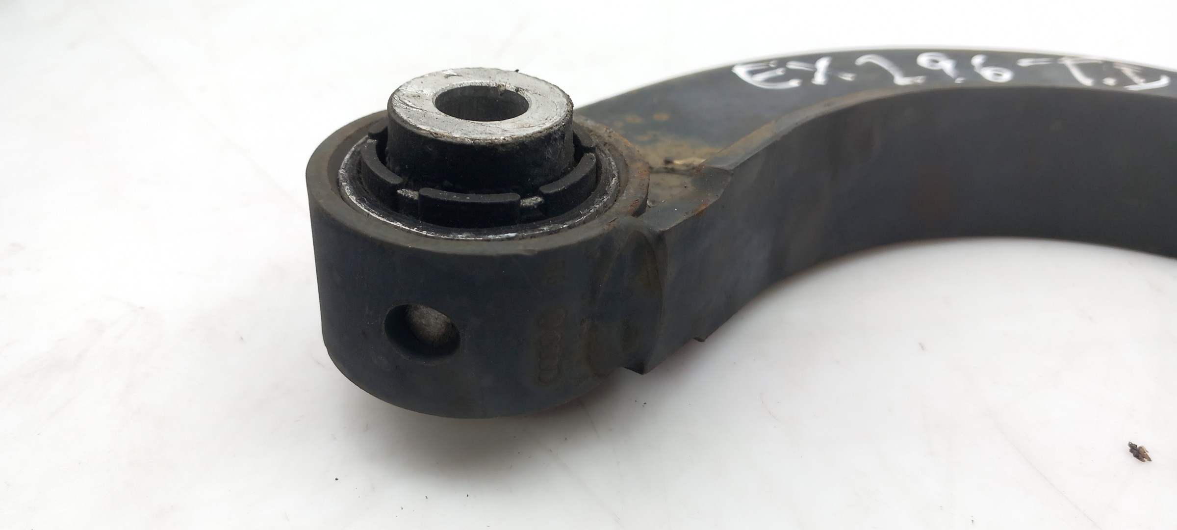 Right rear suspension arm SKODA Octavia II Hatchback (1Z3) Imagem-1