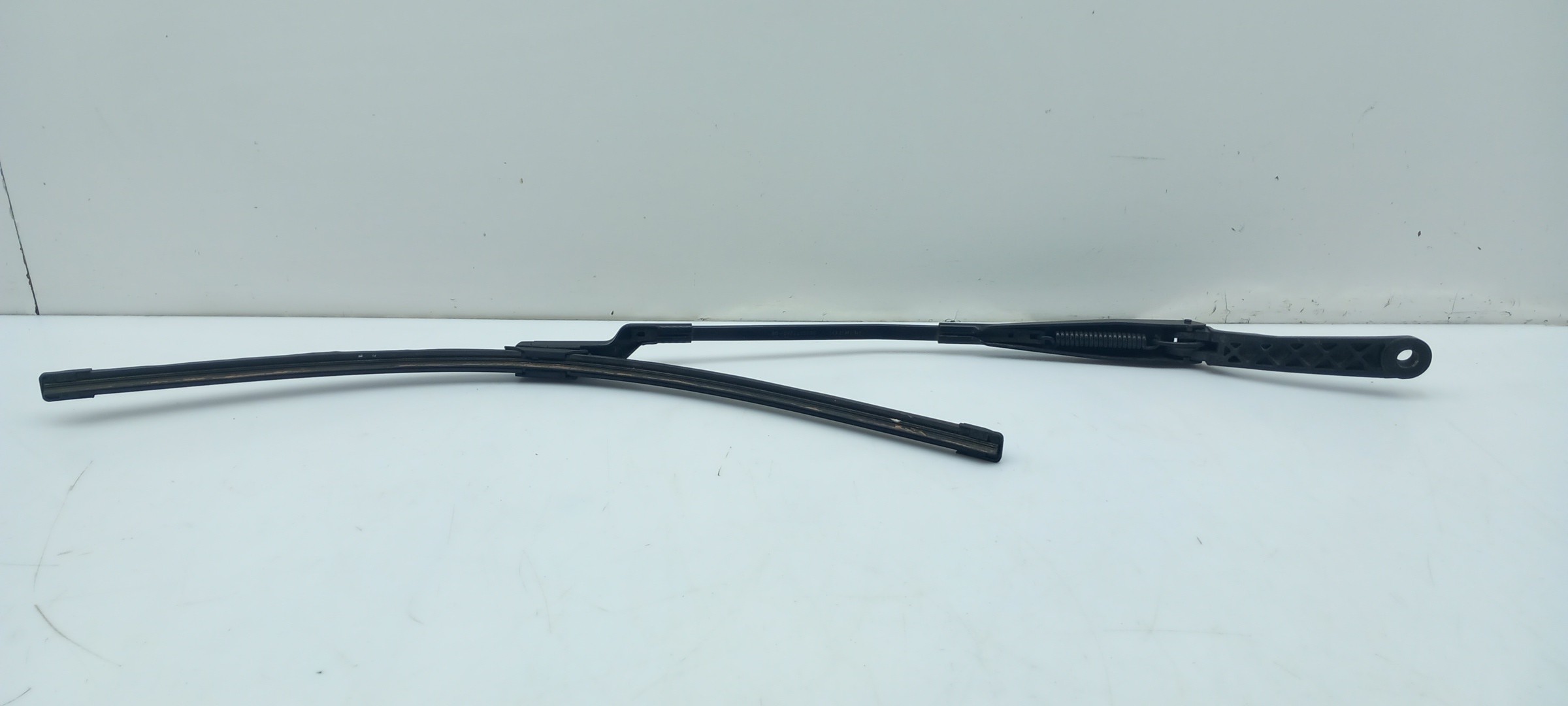 Windscreen wiper arm Right front PEUGEOT 308 CC Imagem-1