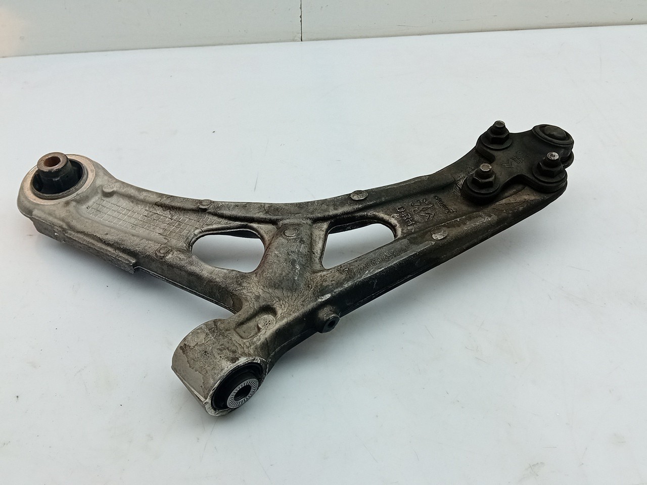 Brazo suspensión delantero derecho CITROËN Berlingo (K9) Imagem-1