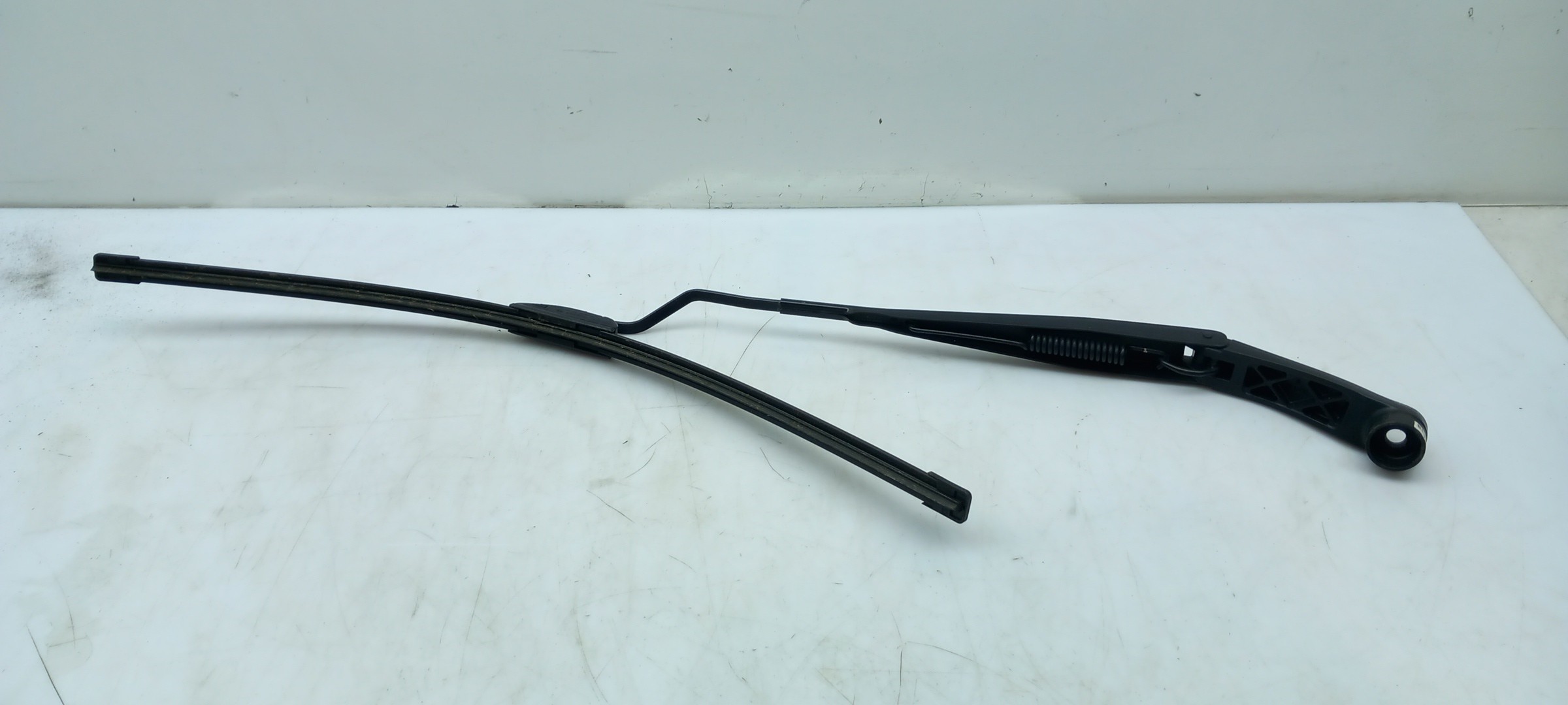 Windscreen wiper arm Left front KIA Rio III (UB) Imagem-1