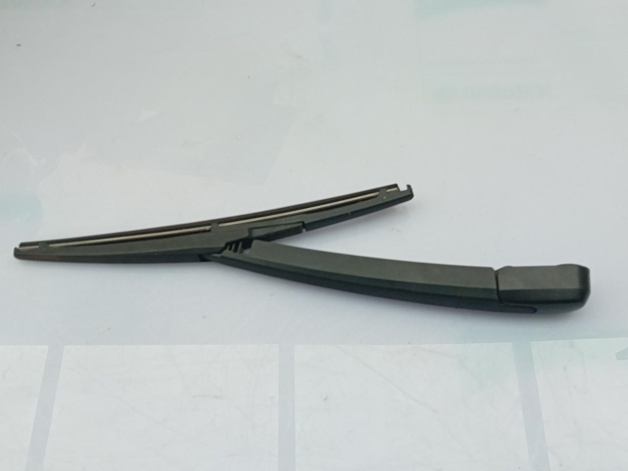 Brazo de limpiaparabrisas trasero KIA Rio III (UB) Imagem-1