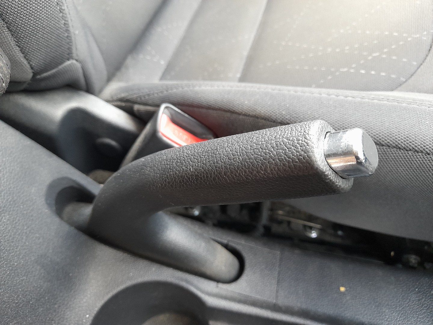 Hand brake / parking brake KIA Rio III (UB) Imagem-0