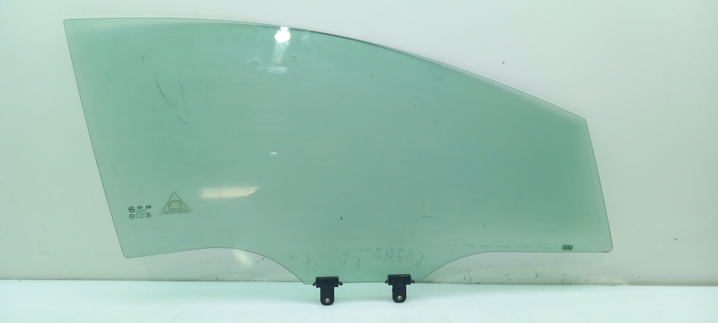 Right front door glass