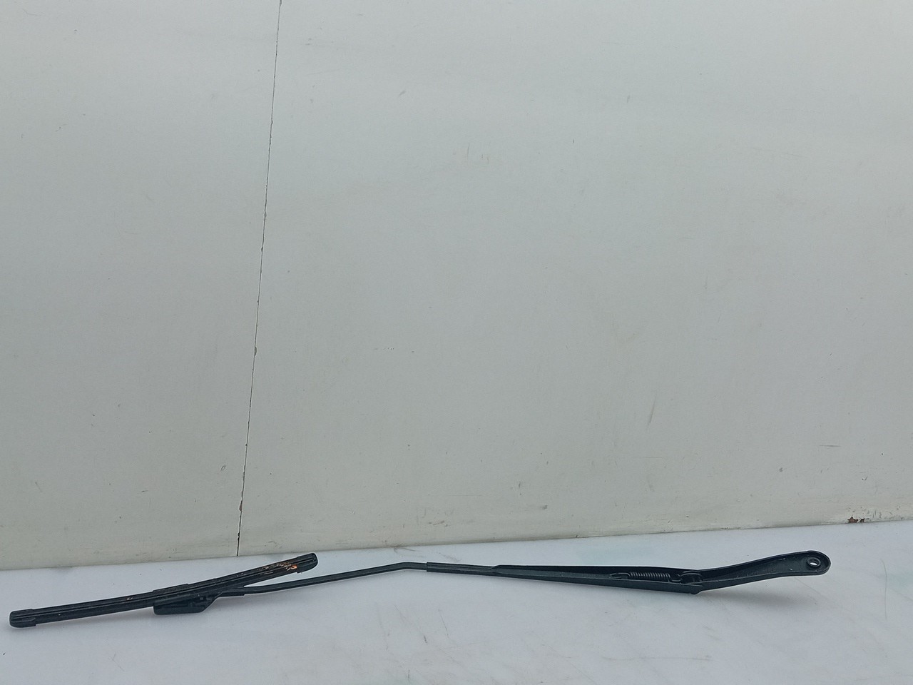 Windscreen wiper arm Right front RENAULT Clio V (BF_) Imagem-1
