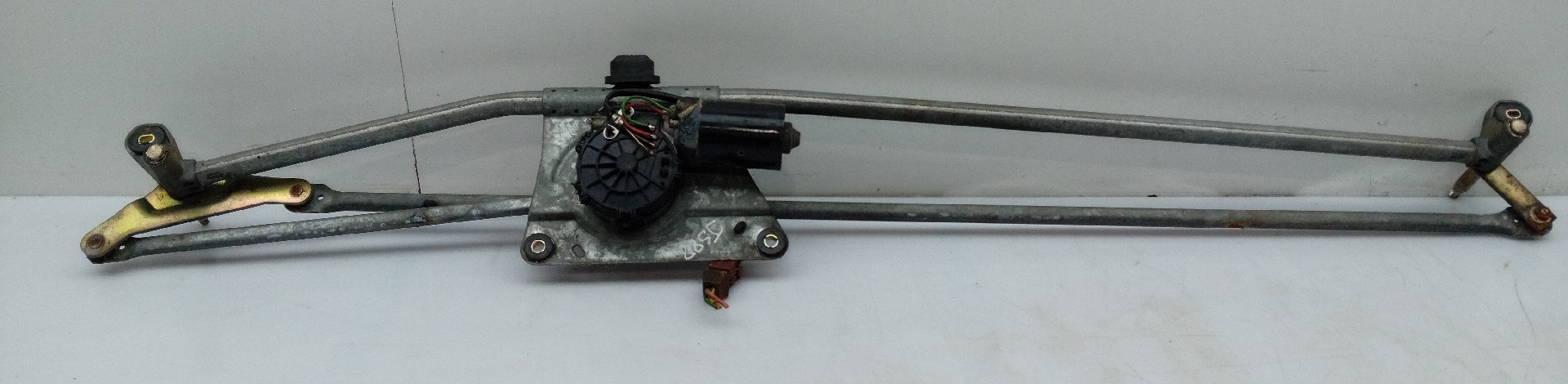 Front Wiper Motor