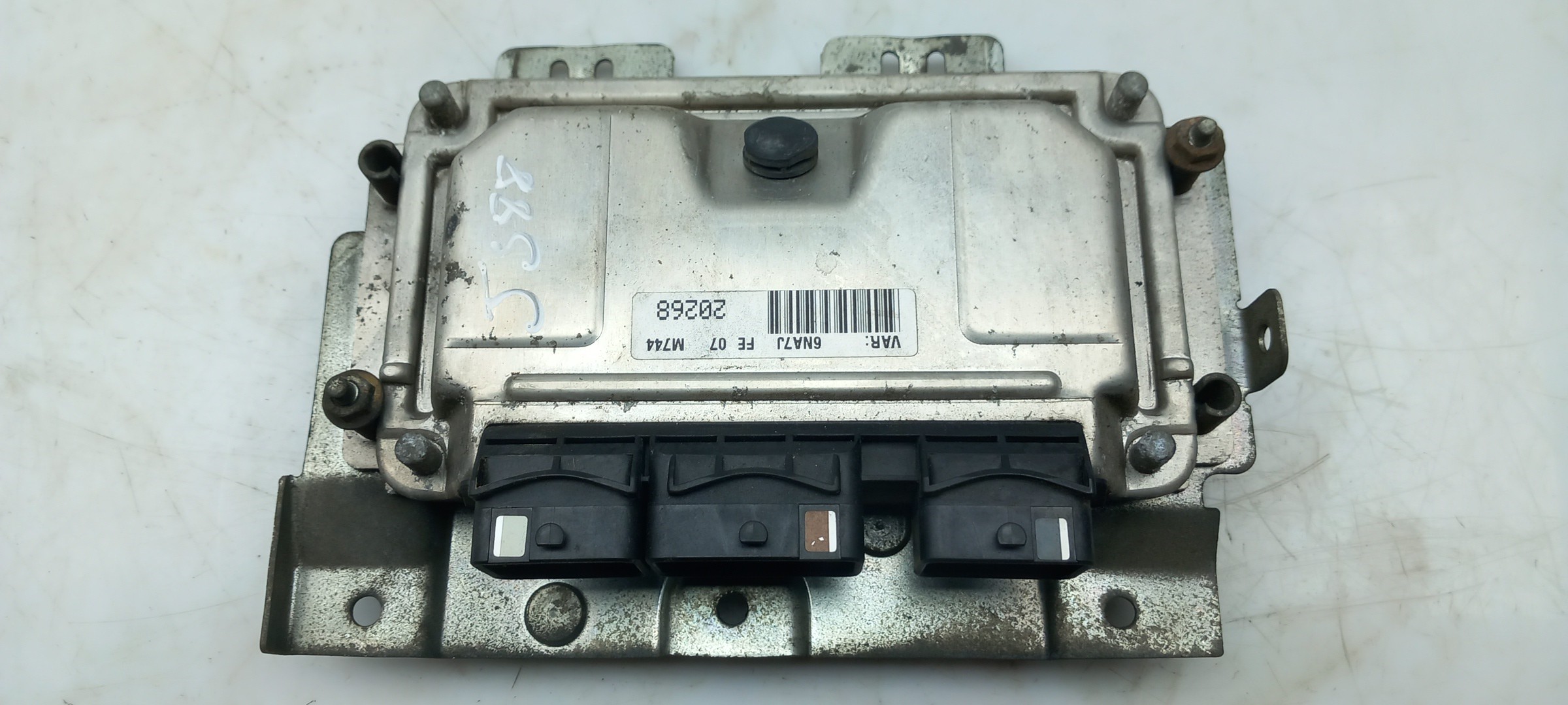 Engine control unit / ECU