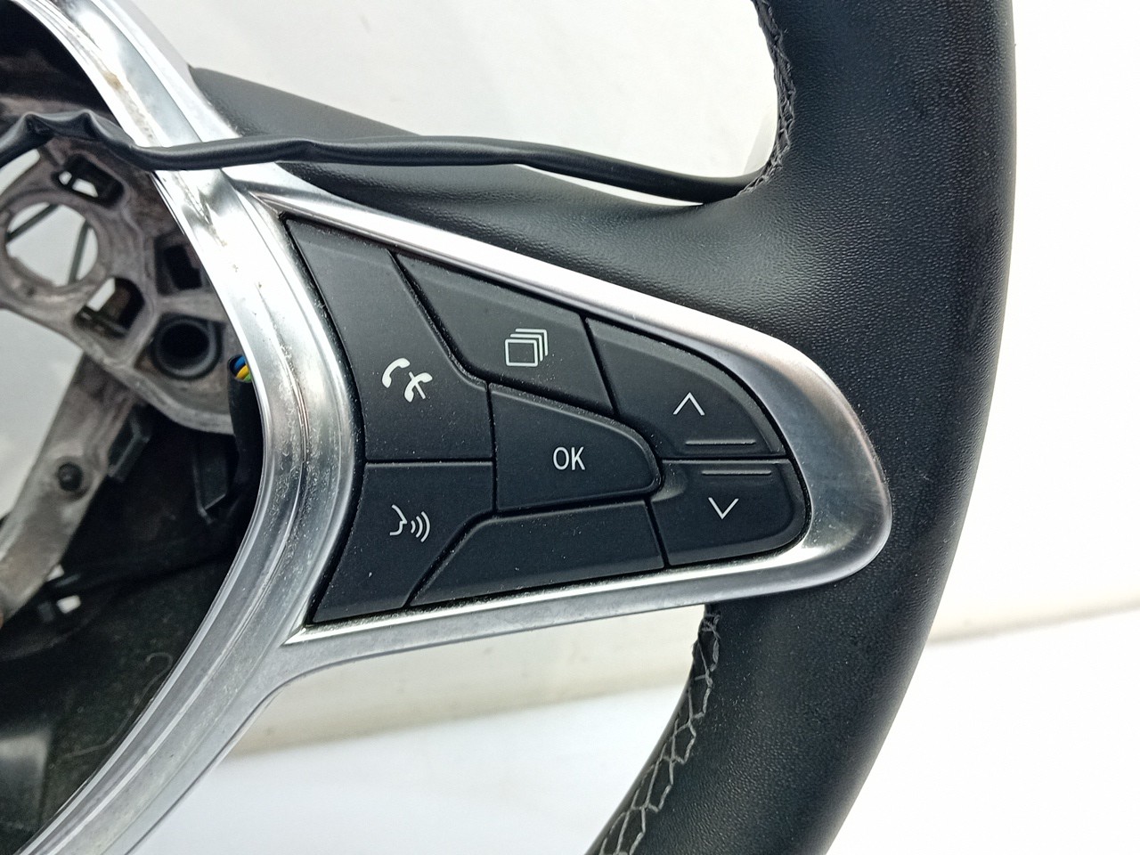Steering wheel RENAULT Clio V (BF_) Imagem-1