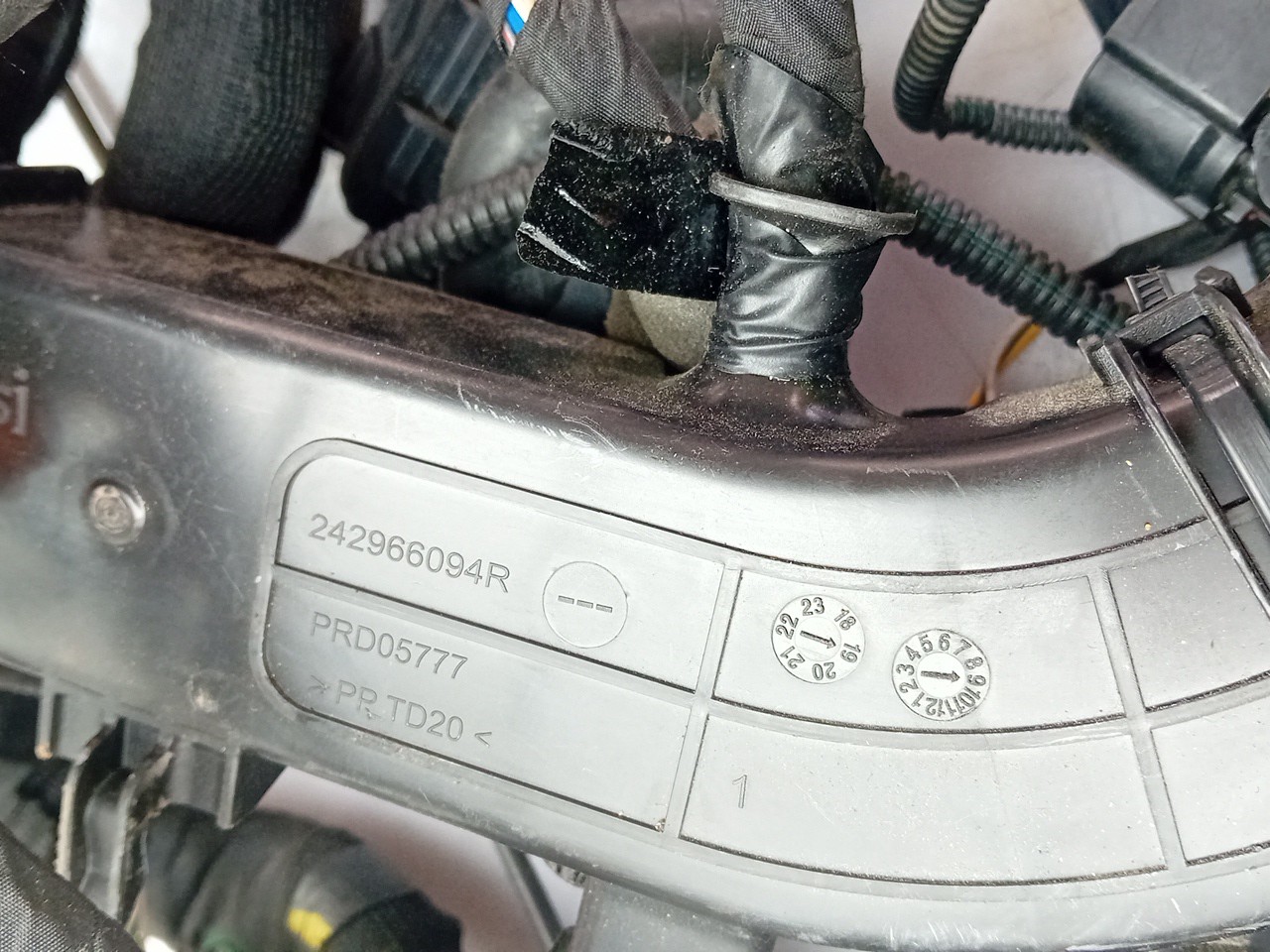 Engine electrical installation / engine wiring RENAULT Clio V (BF_) Imagem-2