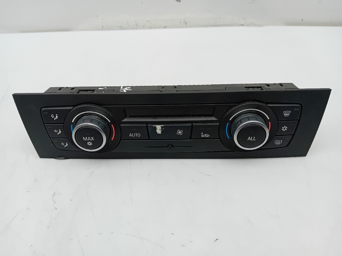 Bouton / interrupteur climatisation BMW X1 (E84) Imagem-1