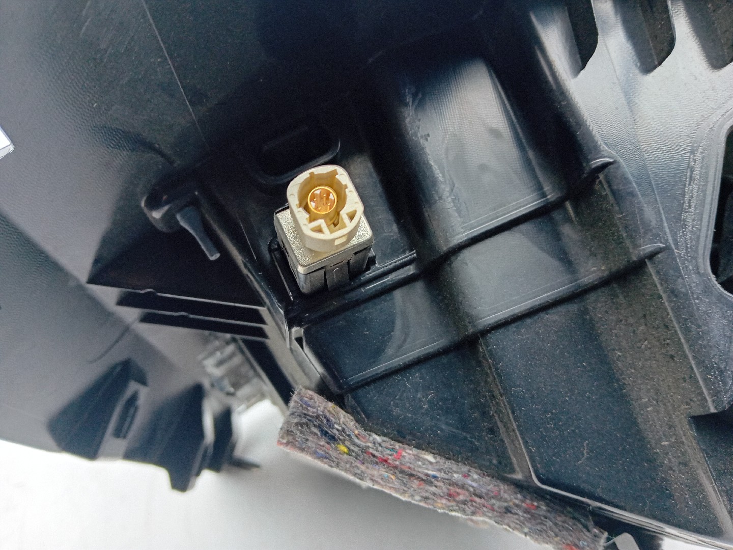 Porta luvas BMW X1 (E84) Imagem-2