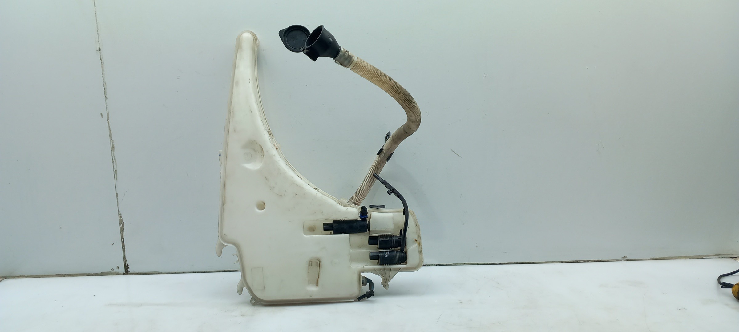 Réservoir lave-glace BMW X1 (E84) Imagem-2