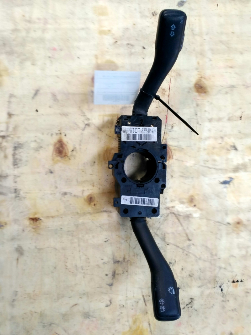 Light and wiper lever set