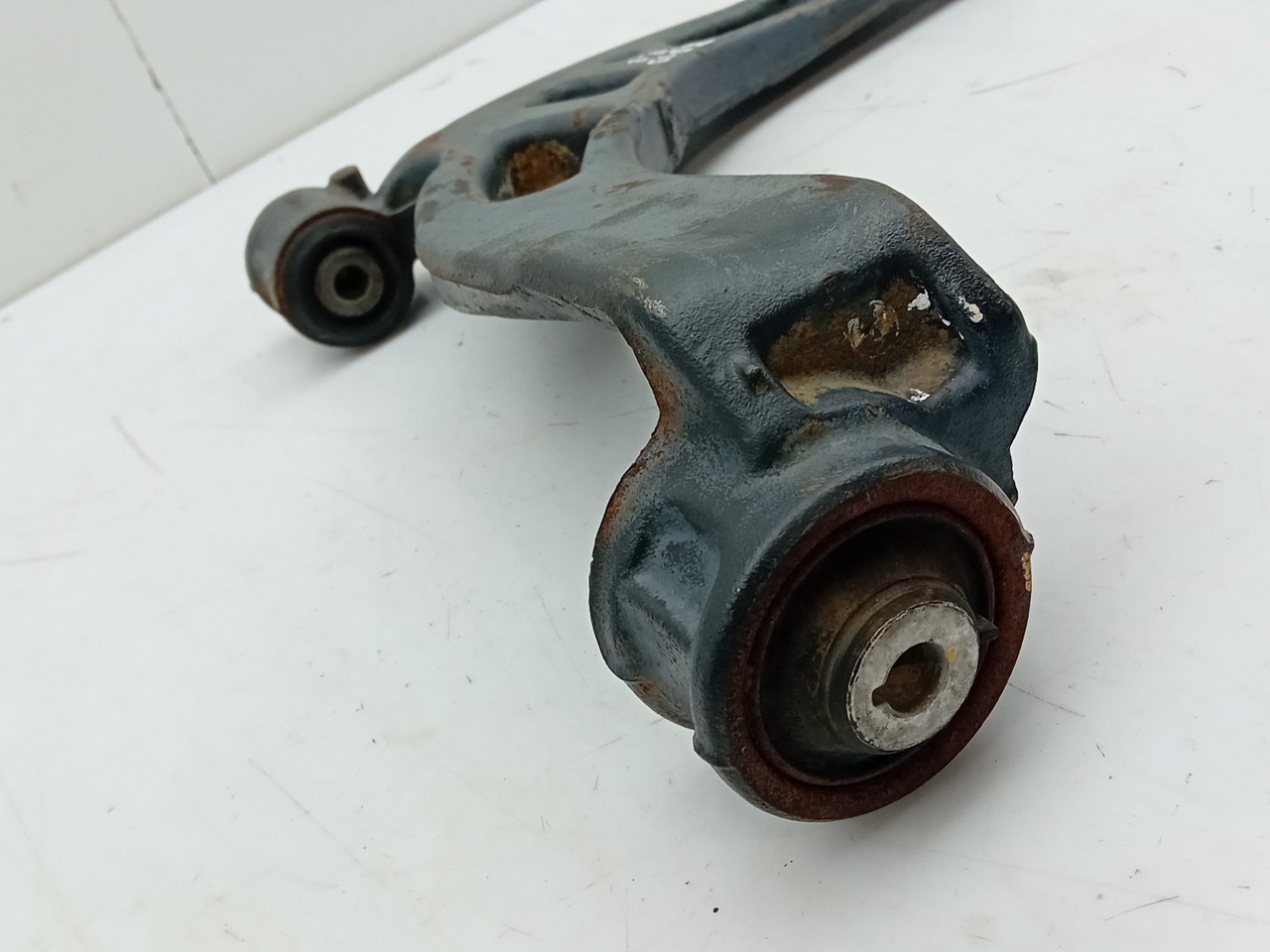 Braço de suspensão frente direito VOLKSWAGEN Transporter VI (SGA, SGH) Imagem-2