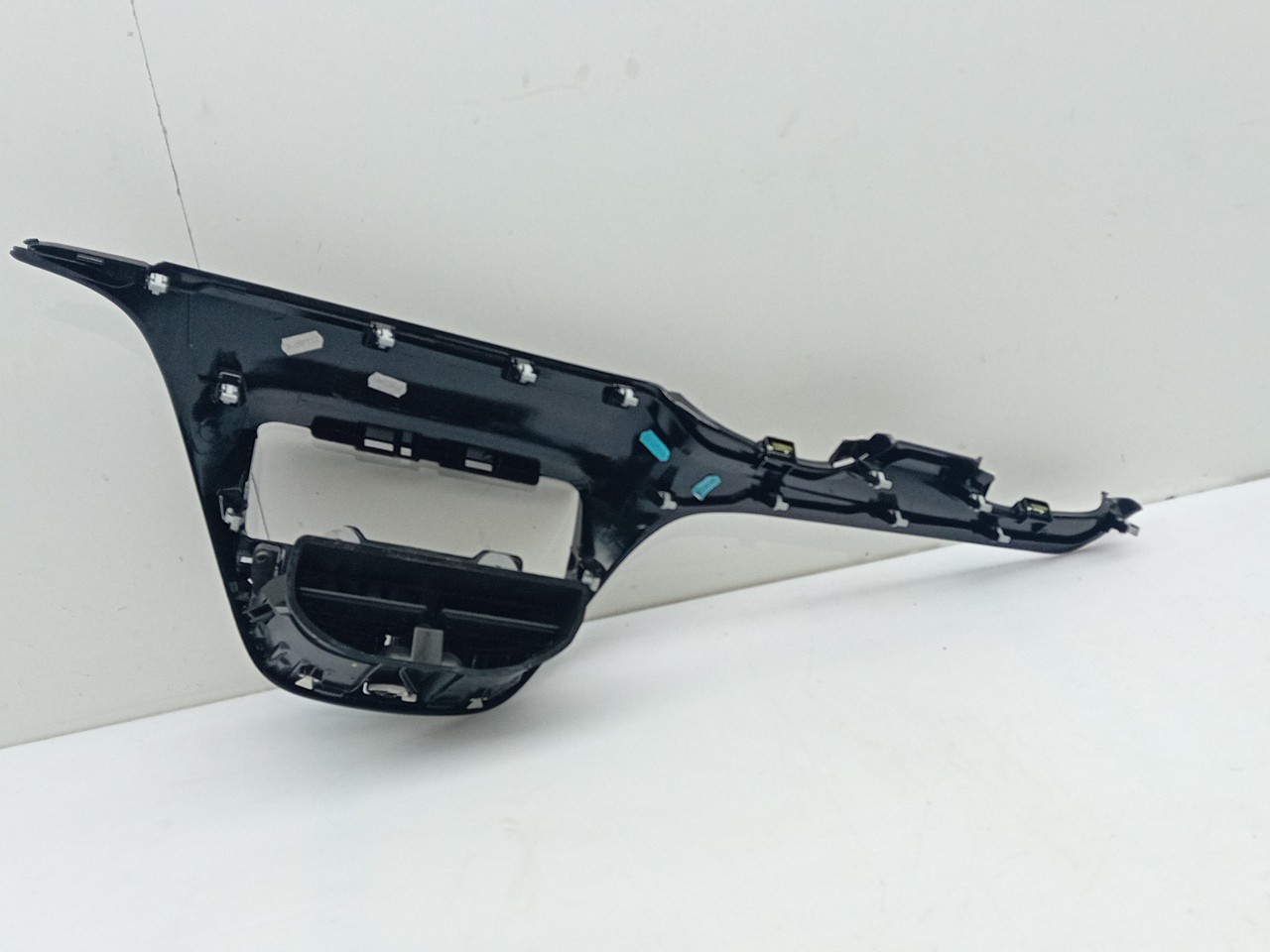 Dashboard trim PEUGEOT 2008 II (U_) Imagem-1