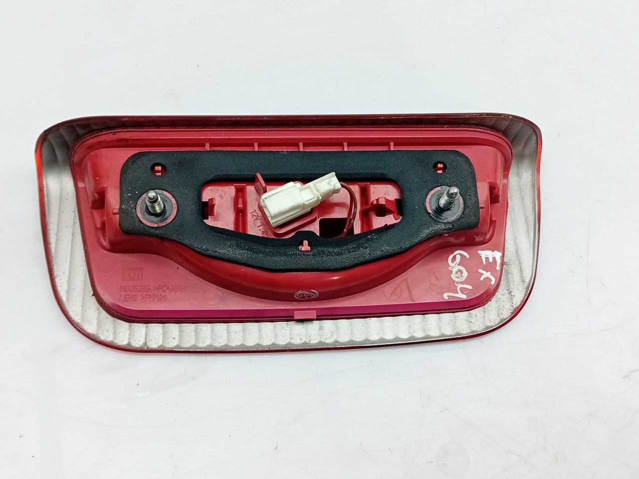 Luz de freno adicional / tercer freno NISSAN Juke (F15) Imagem-2