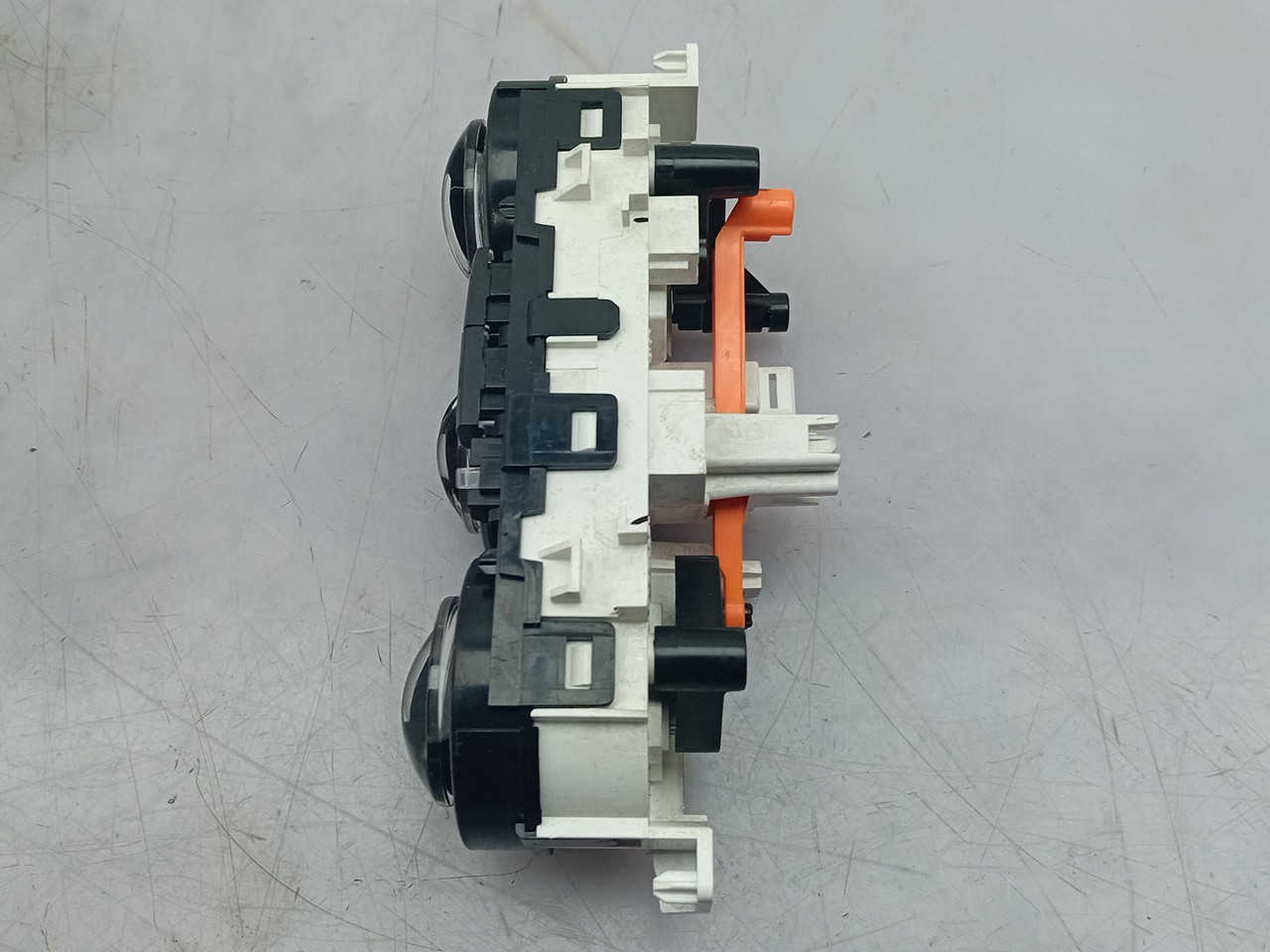 Botão / interruptor do AC PEUGEOT 208 Imagem-1