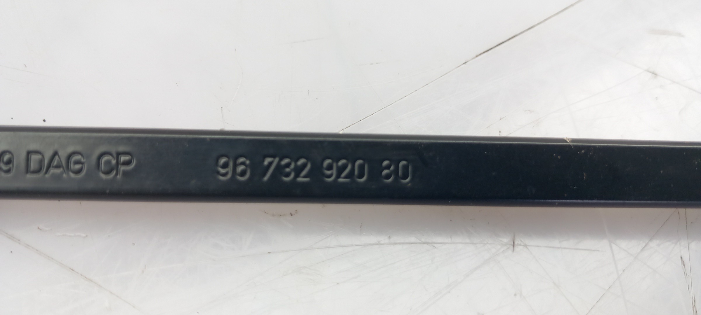 Windscreen wiper arm Right front PEUGEOT 208 Imagem-2