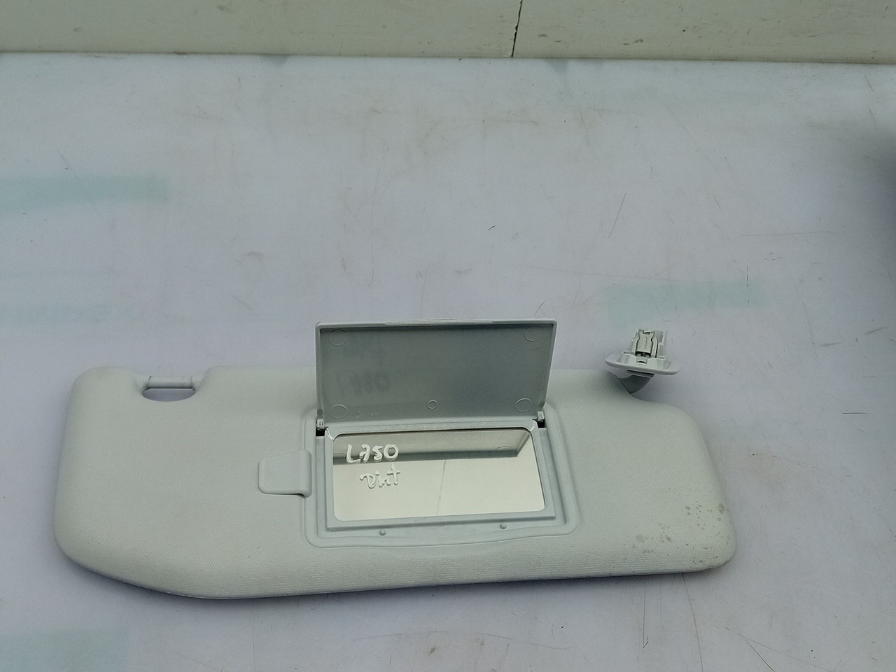 Pála de sol direita PEUGEOT 208 Imagem-1