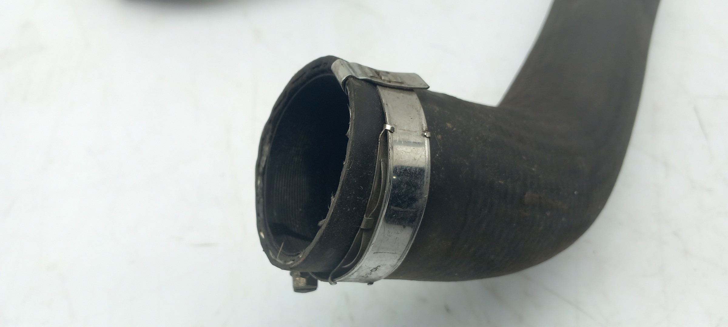 Tubo intercooler PEUGEOT 308 SW II Imagem-1