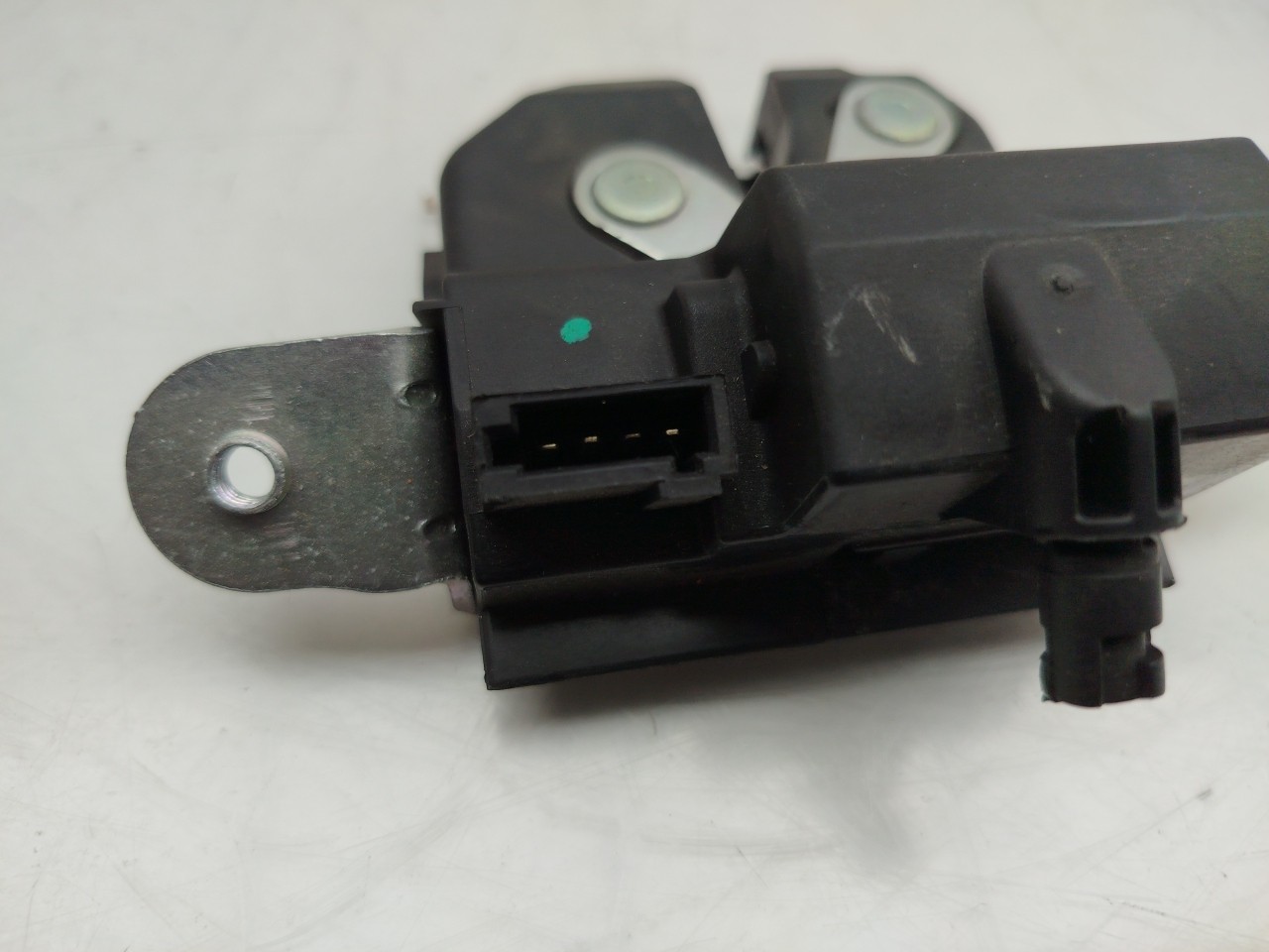 Fechadura / fecho da mala OPEL Astra K Imagem-2