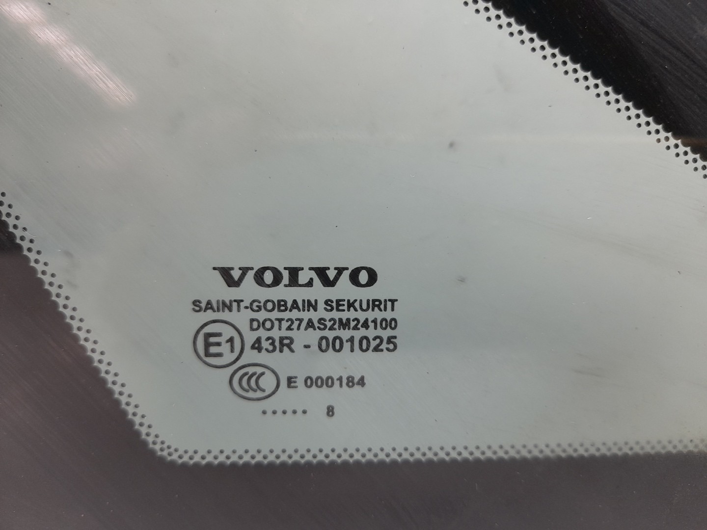 Vidro triangular da porta trás direito VOLVO S40 II (MS) Imagem-1