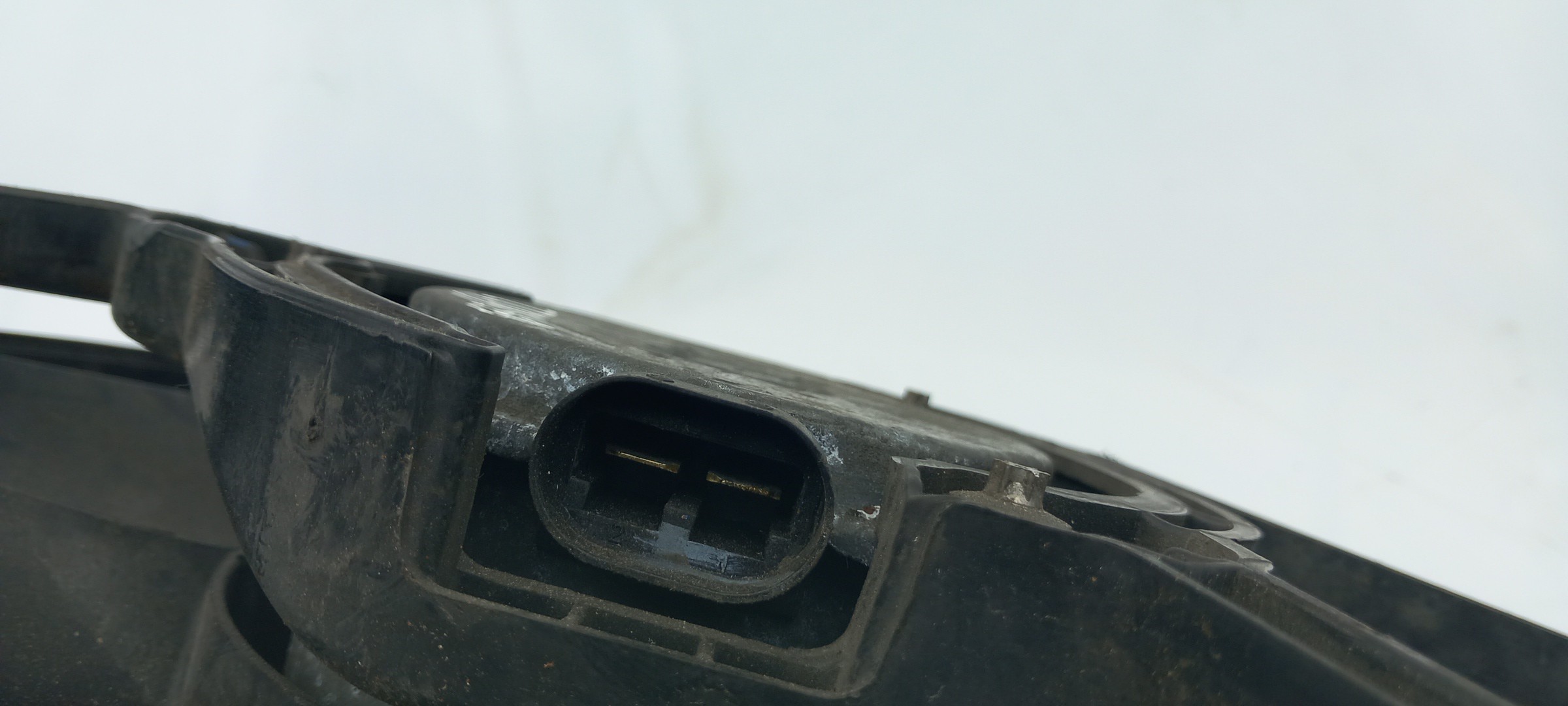 Cooling fan RENAULT Clio III (BR0/1, CR0/1) Imagem-2