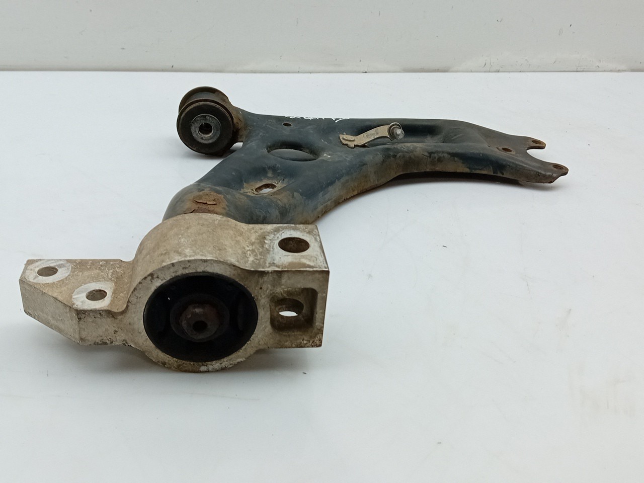 Brazo suspensión delantero derecho VOLKSWAGEN Touareg (7L) Imagem-1