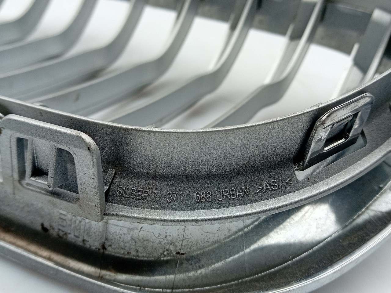 Front grille BMW 1 (F20) Imagem-2