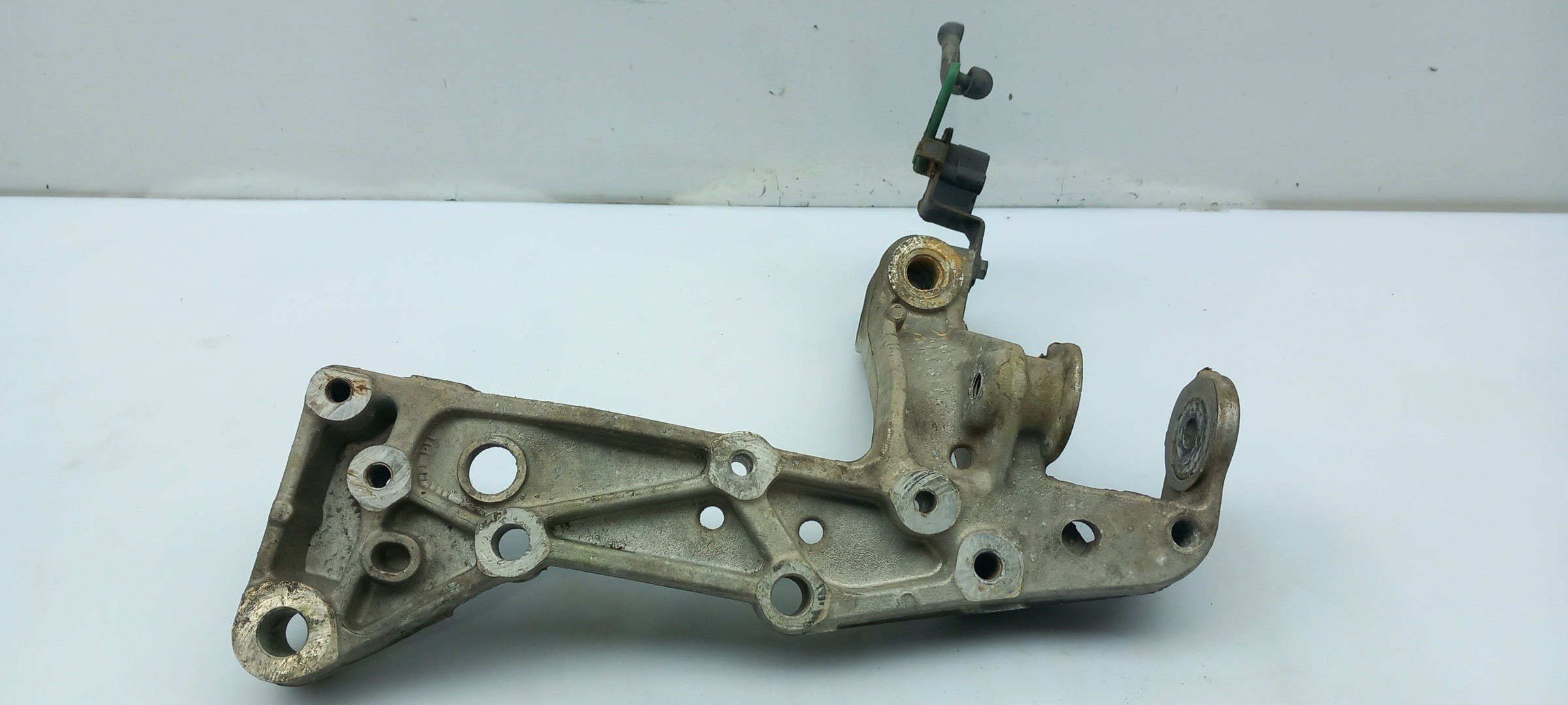Right front suspension arm VOLKSWAGEN Touareg (7L) Imagem-1