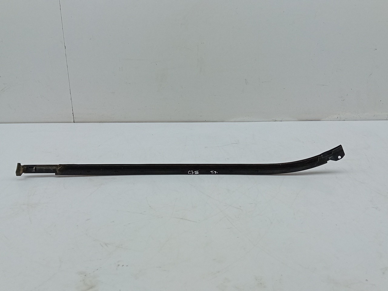 Right front door trim CITROËN C3 III (SX) Imagem-1