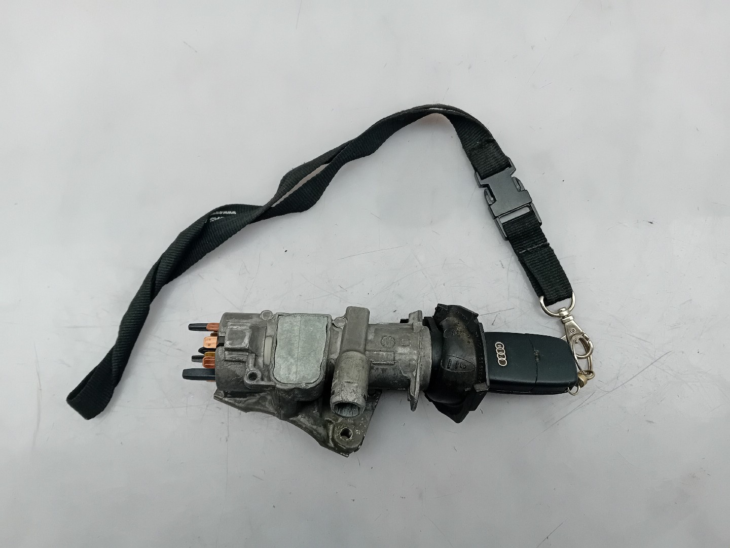 Ignition barrel AUDI A6 Avant (4B5, C5) Imagem-1