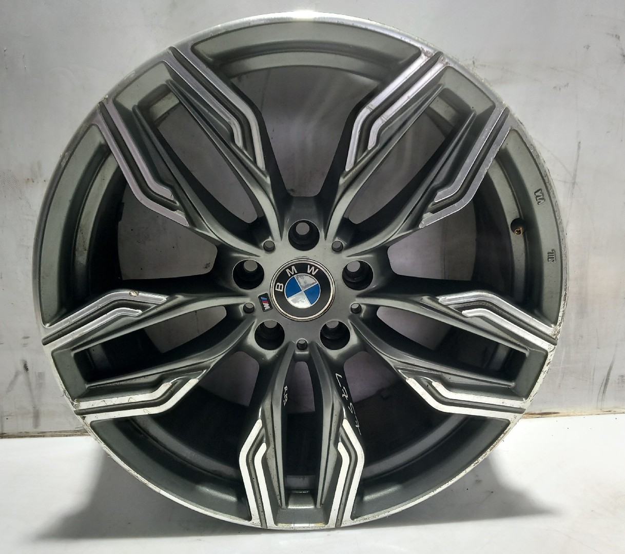 Left front Rim