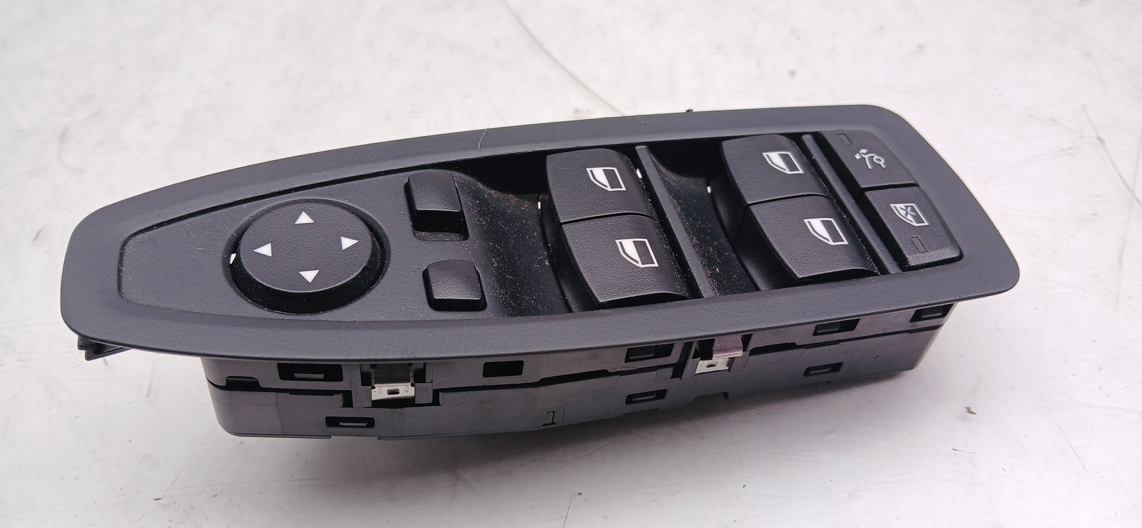 Left Front window control