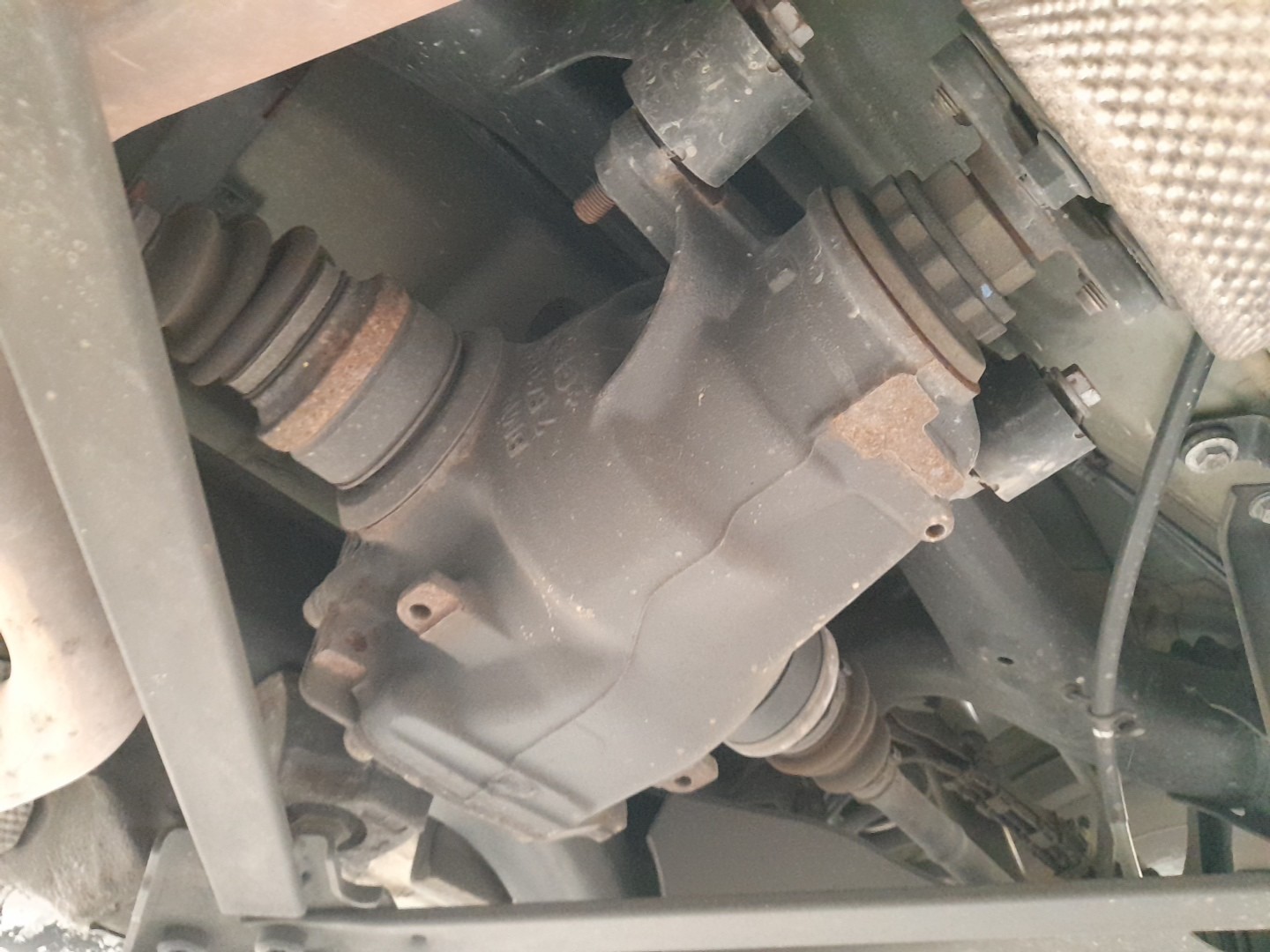 Front differential