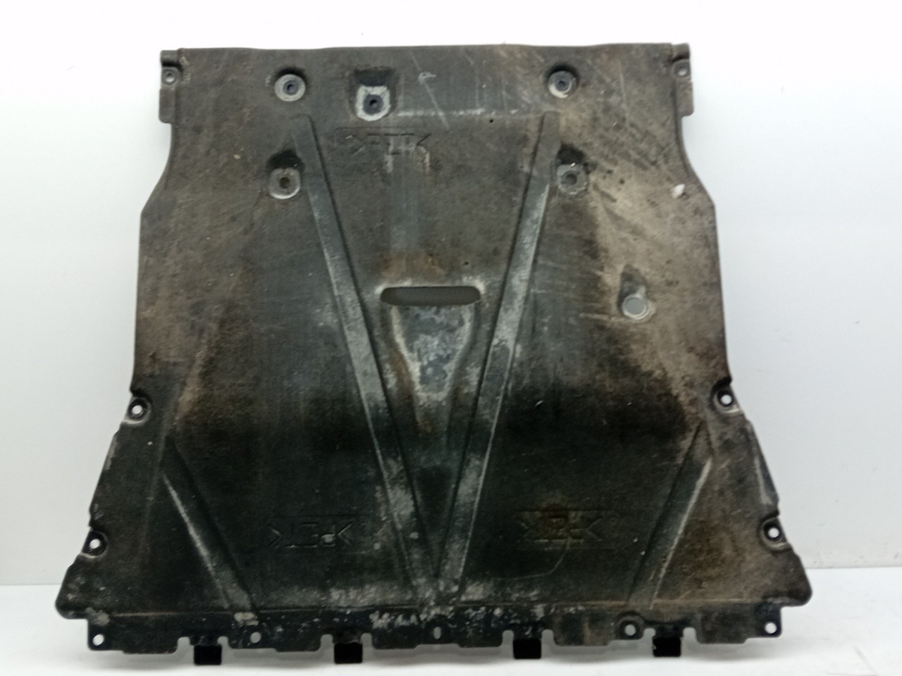 Engine underbody shielding