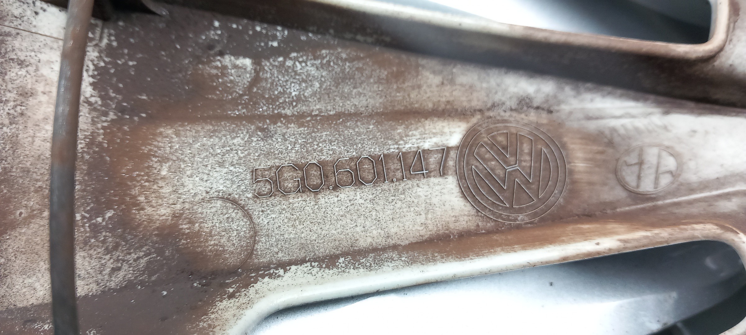 Tampões Roda VOLKSWAGEN Golf VII Variant (BA5, BV5) Imagem-2