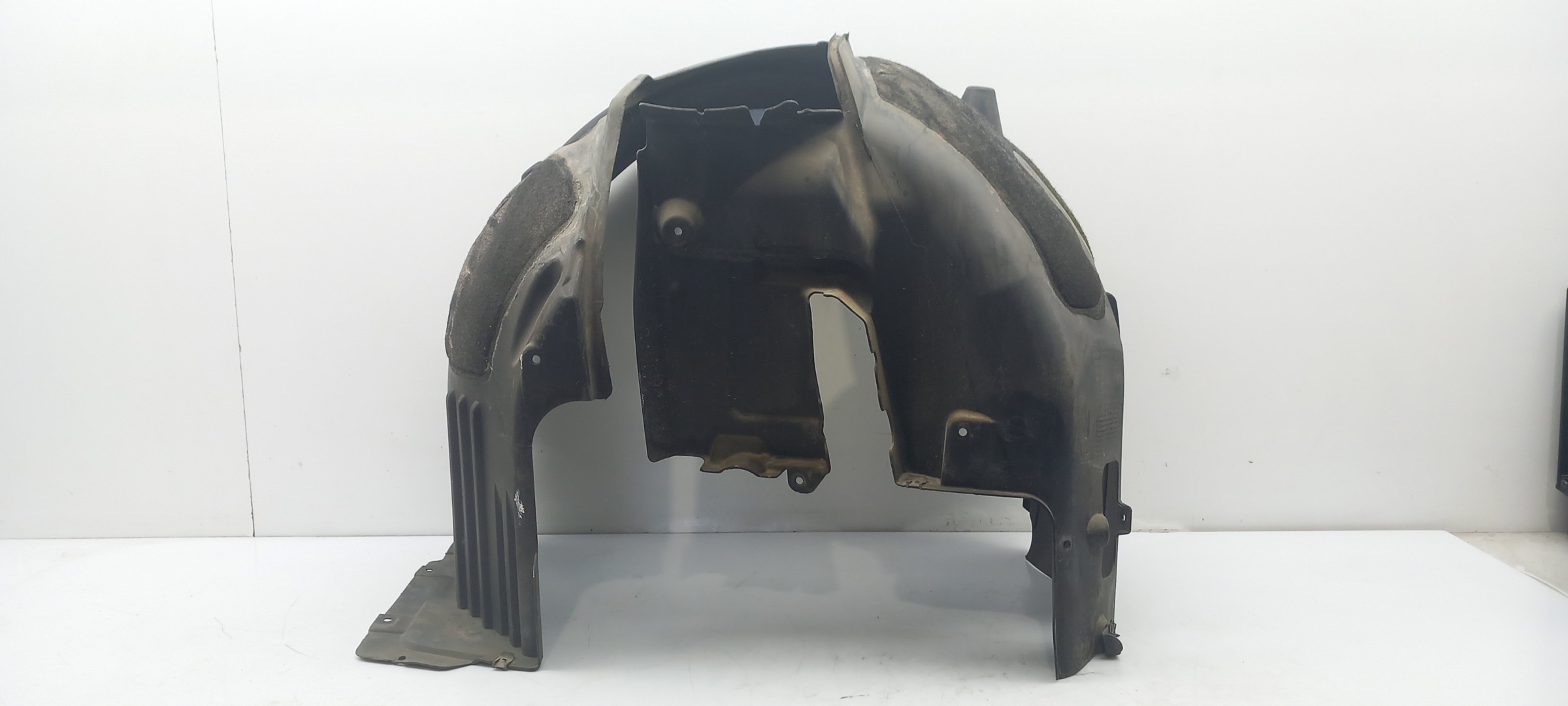 Front wheel arch left BMW 5 Touring (E61) Imagem-1