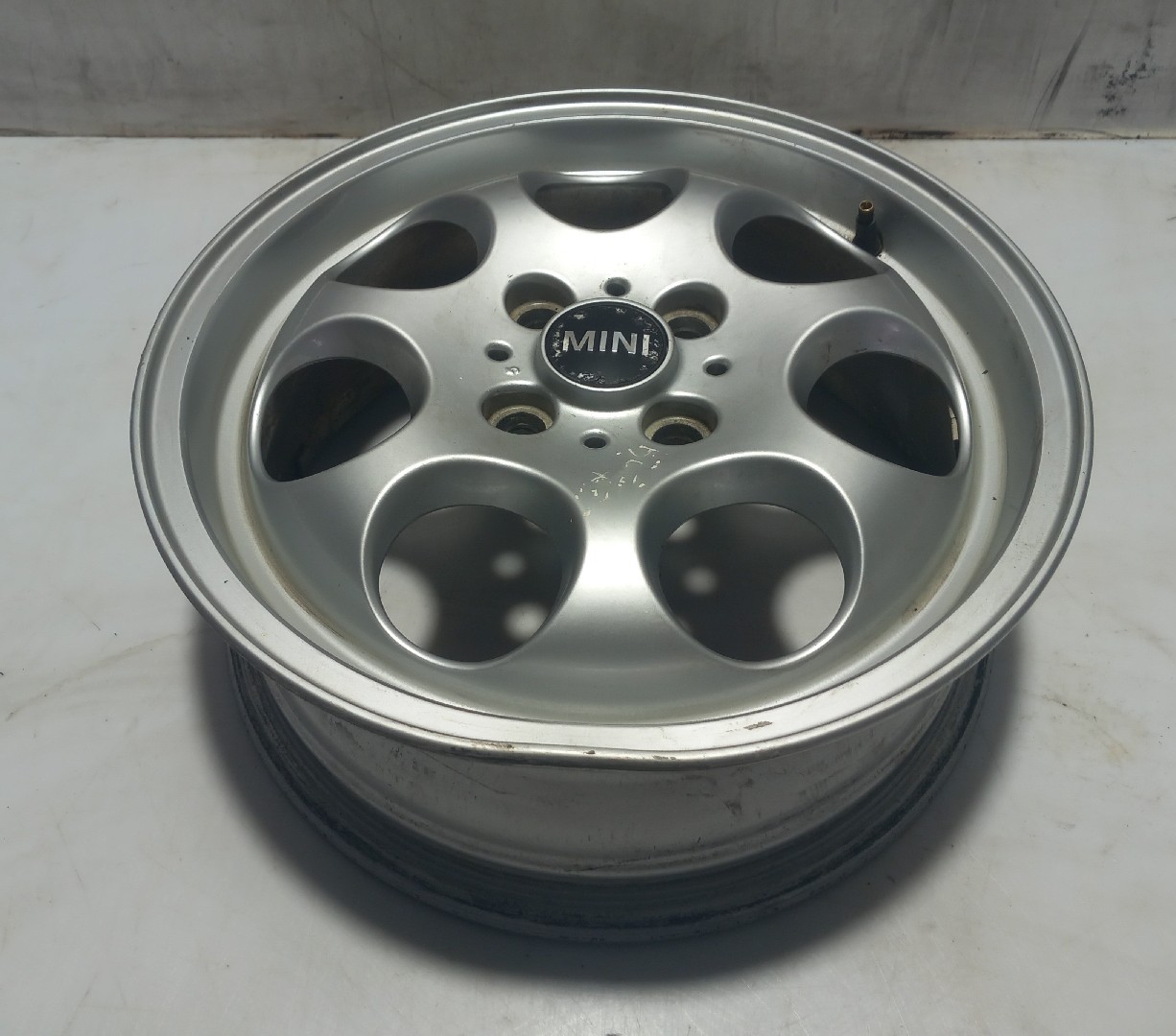 Left front Rim MINI Mini Clubman (R55) Imagem-1