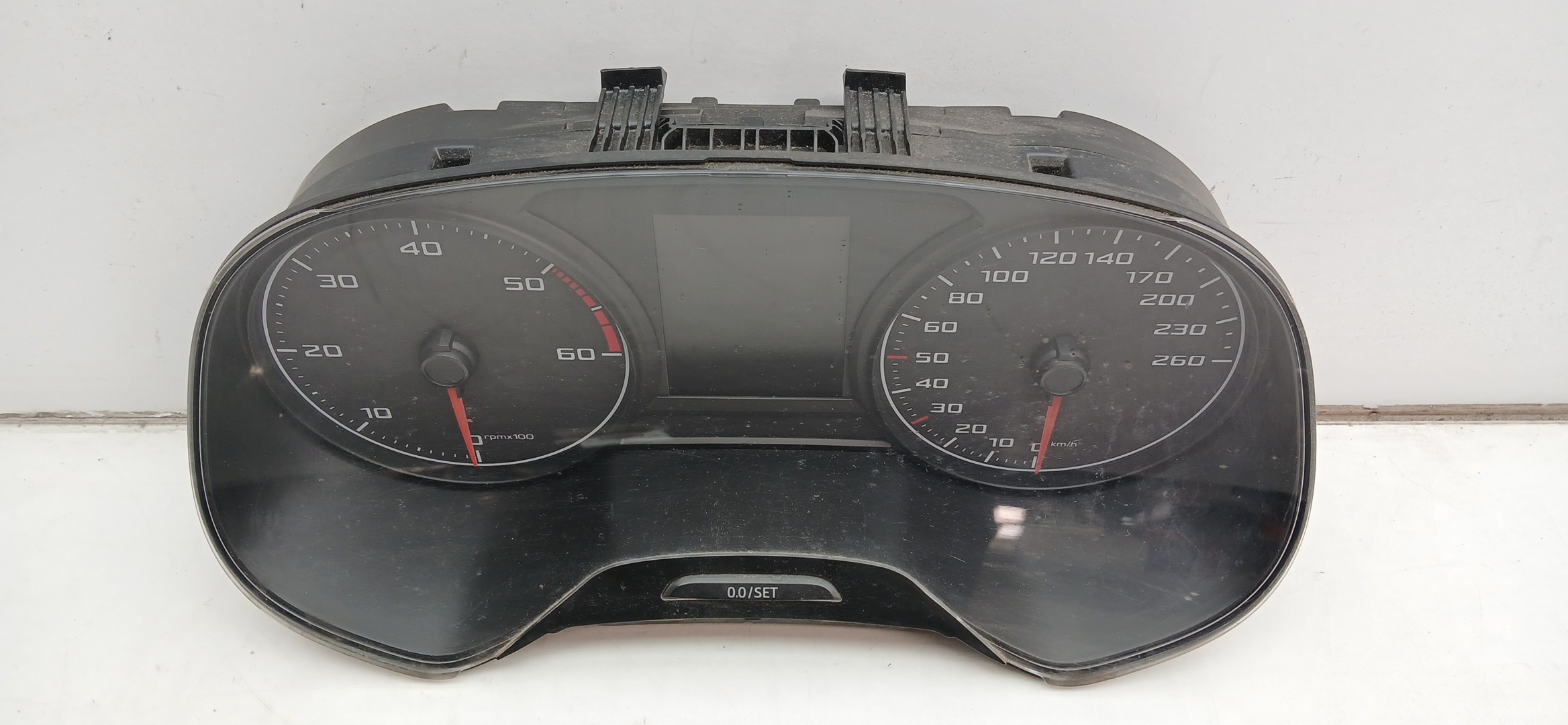 Compteur de vitesse SEAT Leon ST (5F8) Imagem-1