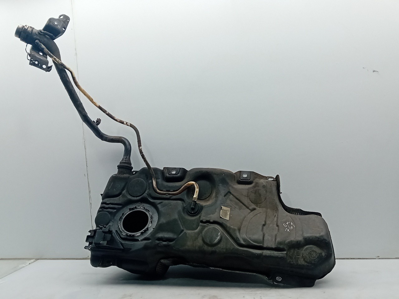Fuel tank SEAT Leon ST (5F8) Imagem-1