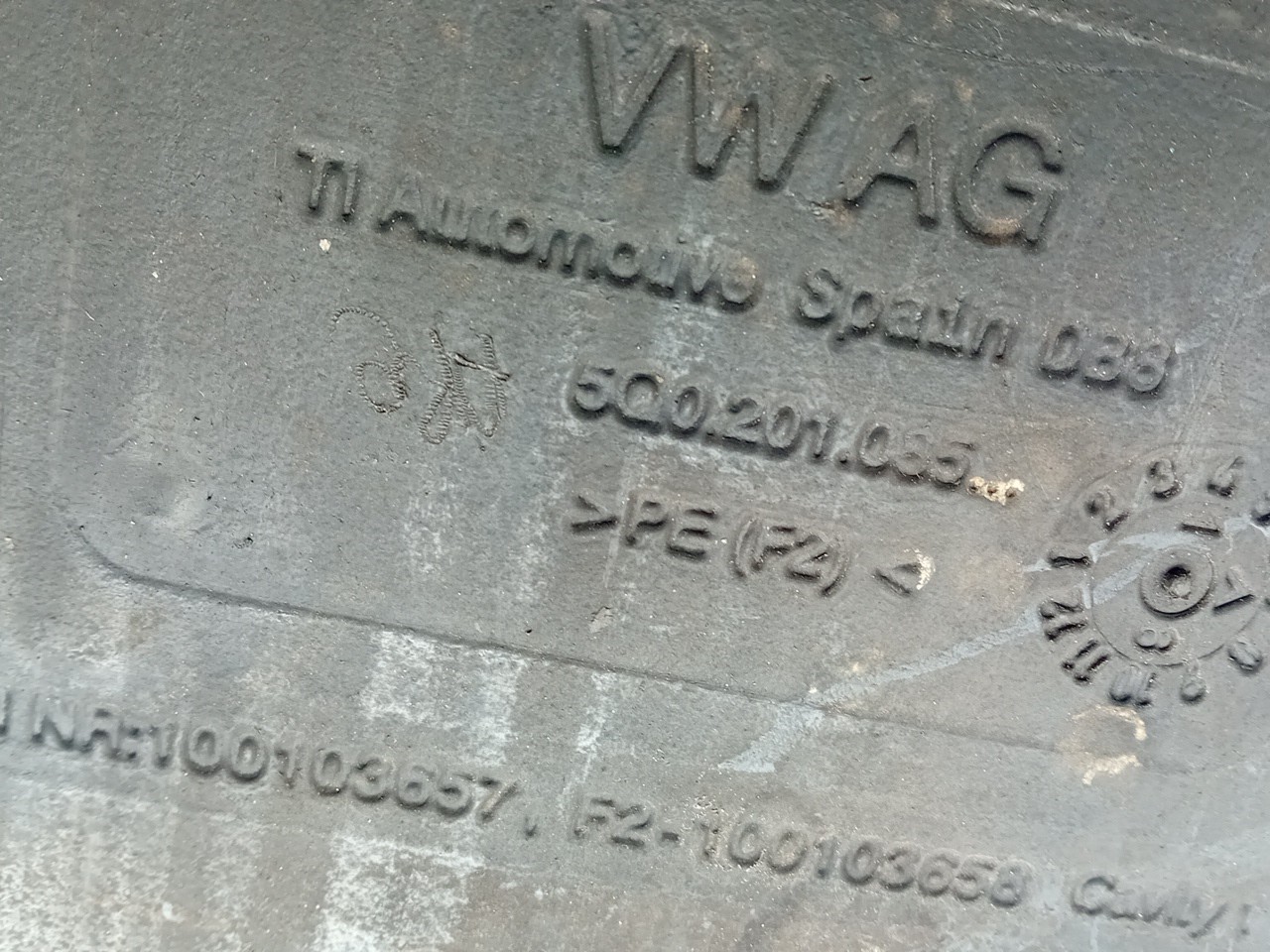 Fuel tank SEAT Leon ST (5F8) Imagem-2