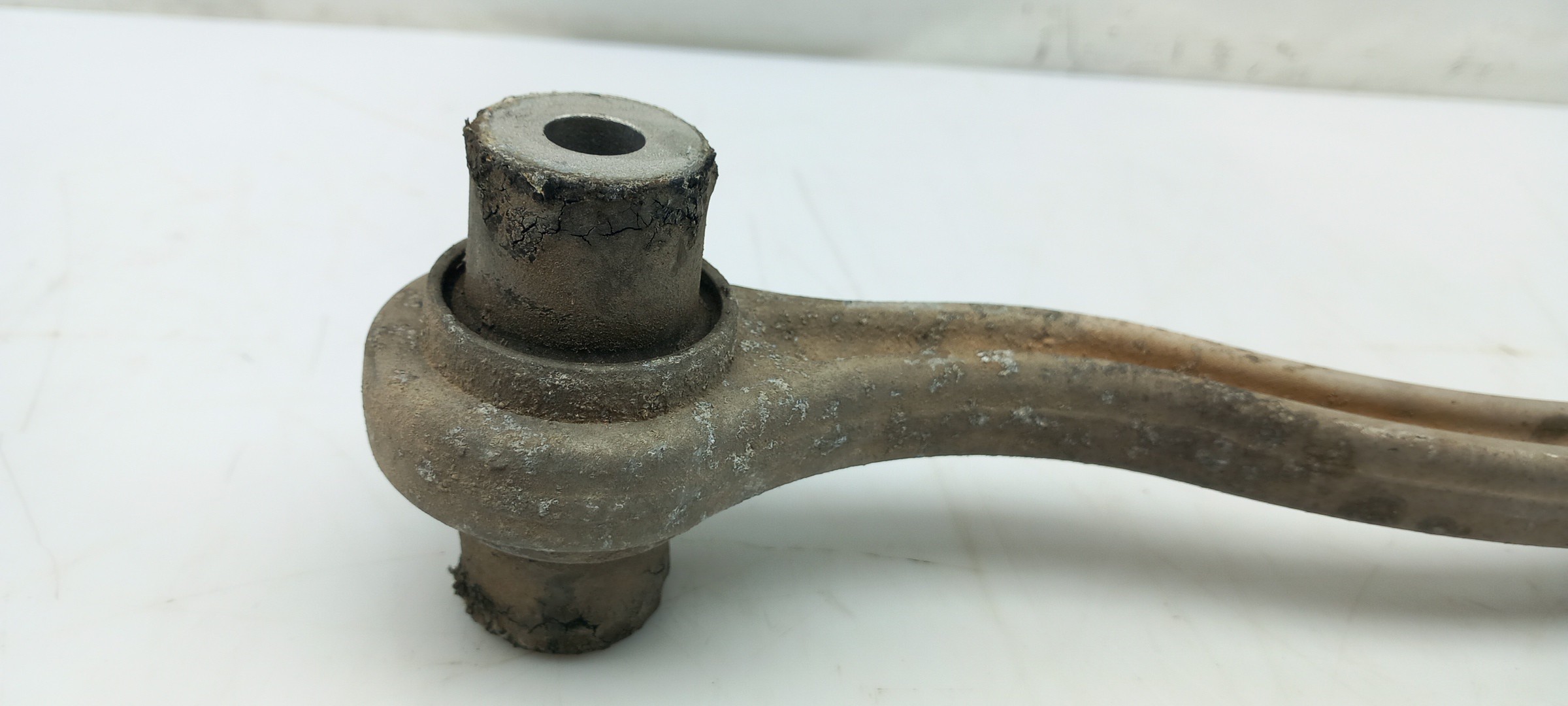 Right rear suspension arm MERCEDES-BENZ Classe C (W204) Imagem-1