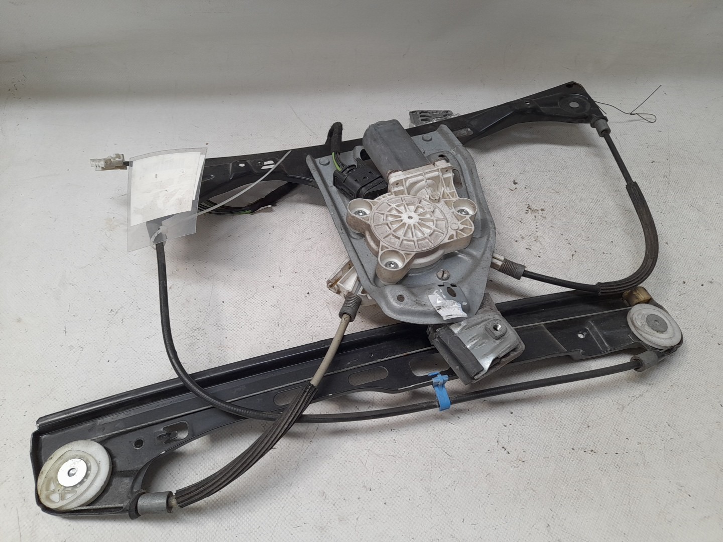 Left front window regulator MERCEDES-BENZ Classe C (W203) Imagem-2