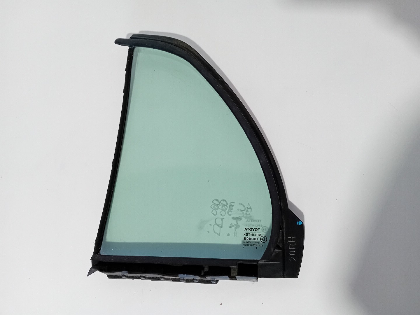 Vetro triangolare porta posteriore destra TOYOTA Yaris (_P9_) Imagem-1