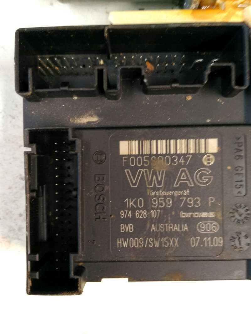 Motor vidro frente esquerdo VOLKSWAGEN Jetta III (1K2) Imagem-2